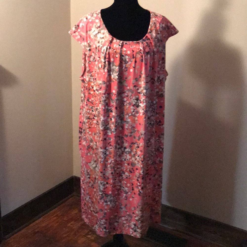 Sleeveless dress